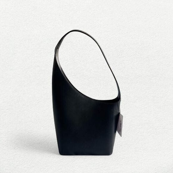 Aesther Ekme Demi Lune Smooth Calfskin Shoulder Bag in Black Leather - Picture 1 of 8